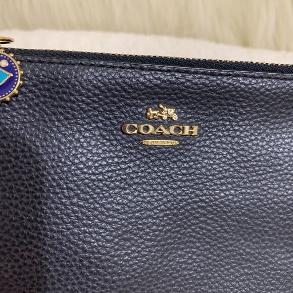 COACH Navy Pebbled Leather Large Double Zip Corner Wallet Wristlet F87587 - Picture 3 of 16